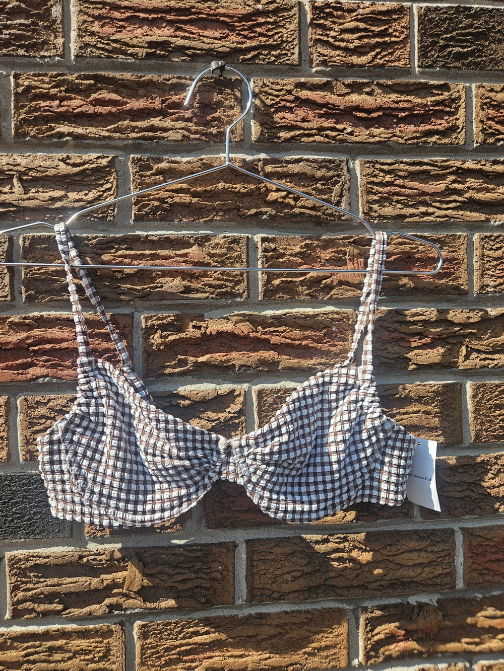 Abercrombie & Fitch Gingham Underwire Bikini Top – Size Medium – NWT